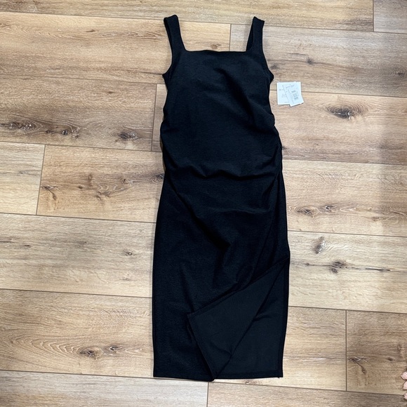 Beyond Yoga -Spacedye Icon Maternity- Black Midi Dress - Picture 3 of 10